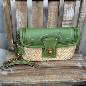 Coach Straw Leather Green Wristlet Clutch With Turnlock And Chain